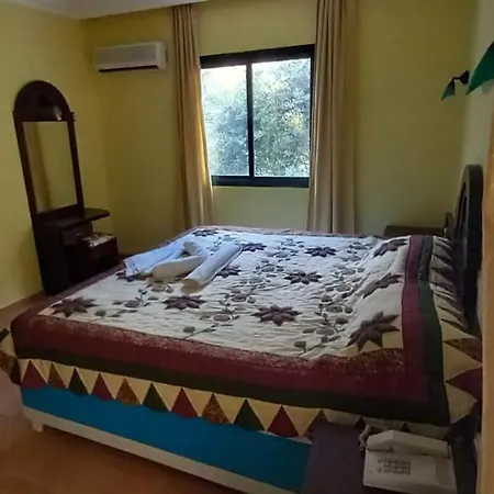 Maxwell Club מרמריס