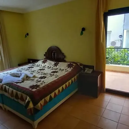 Apartmanhotel Maxwell Club