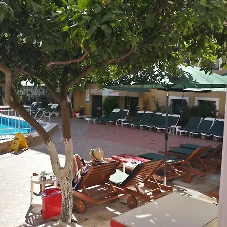 Maxwell Club 3* Μαρμαρίς