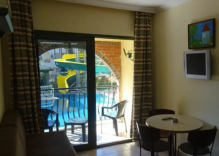 Hotel de apartamente Maxwell Club 3*