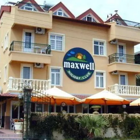מלון דירות Maxwell Club 3*