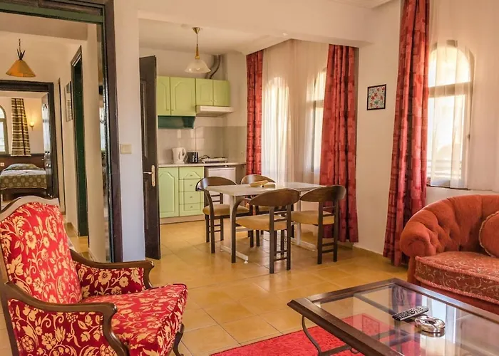 Maxwell Club Hotel apartamentowy