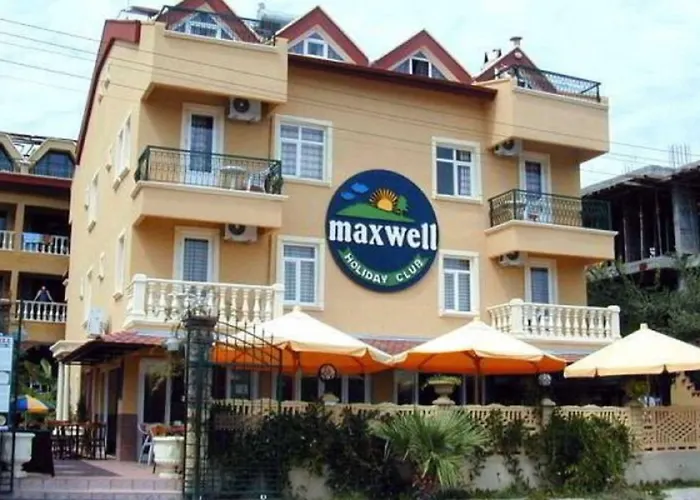 מלון דירות Maxwell Club 3*
