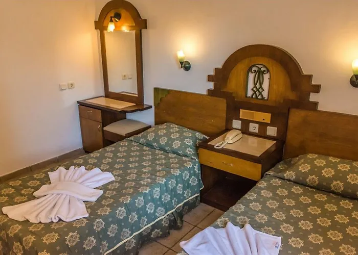 Hotel apartamentowy Maxwell Club