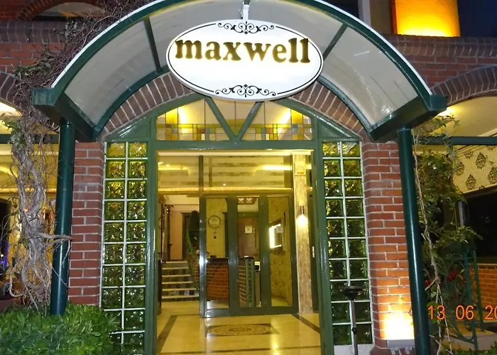Maxwell Club מלון דירות מרמריס